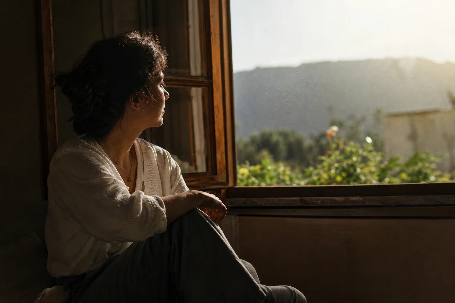 Retrato con luz de ventana — prompt de IA cinematográfico