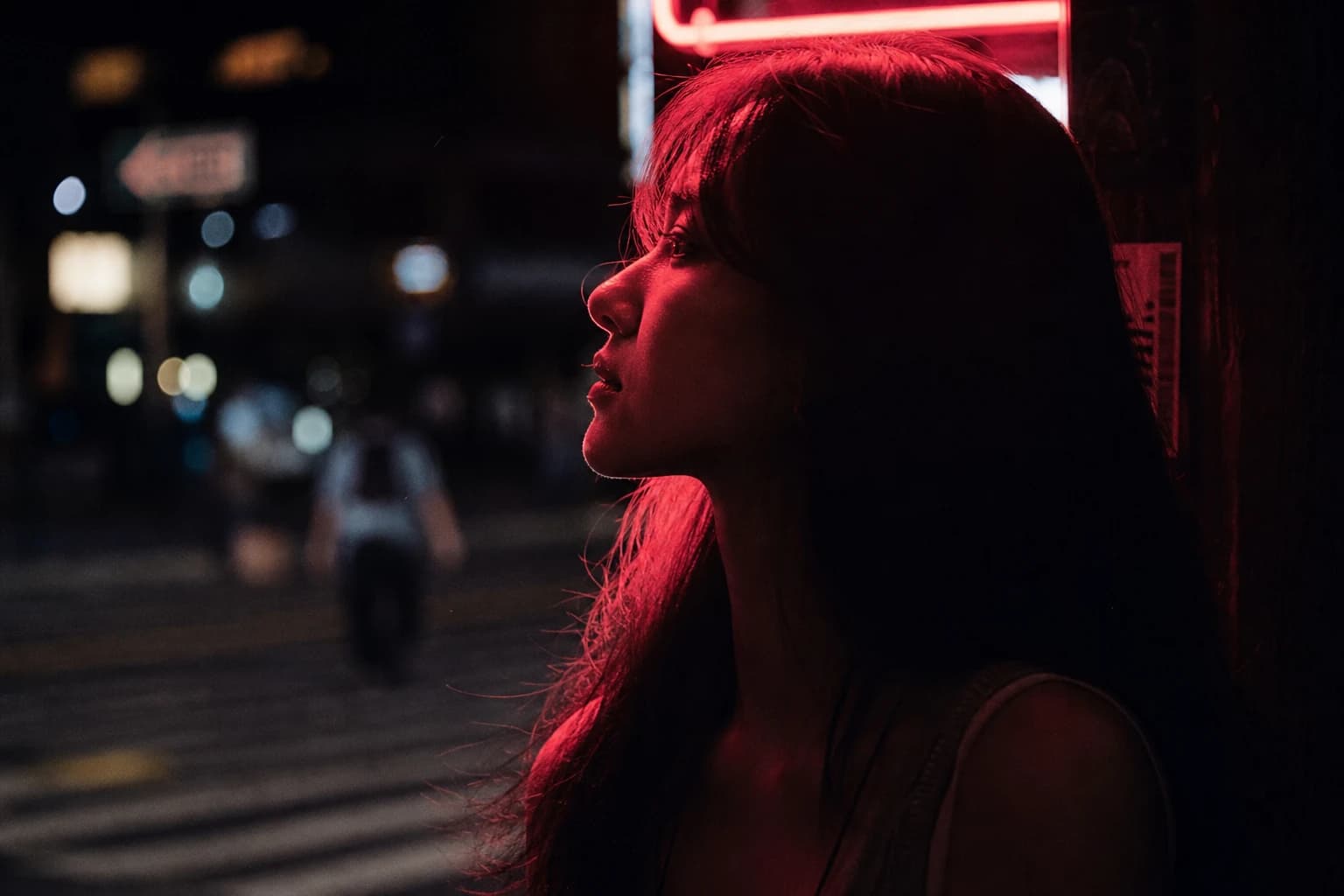 ネオンが変えた夜の横顔！